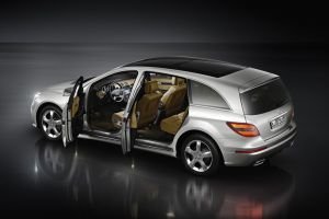 Mercedes-Benz Clase R: espacio, prestigio y máximo confort
